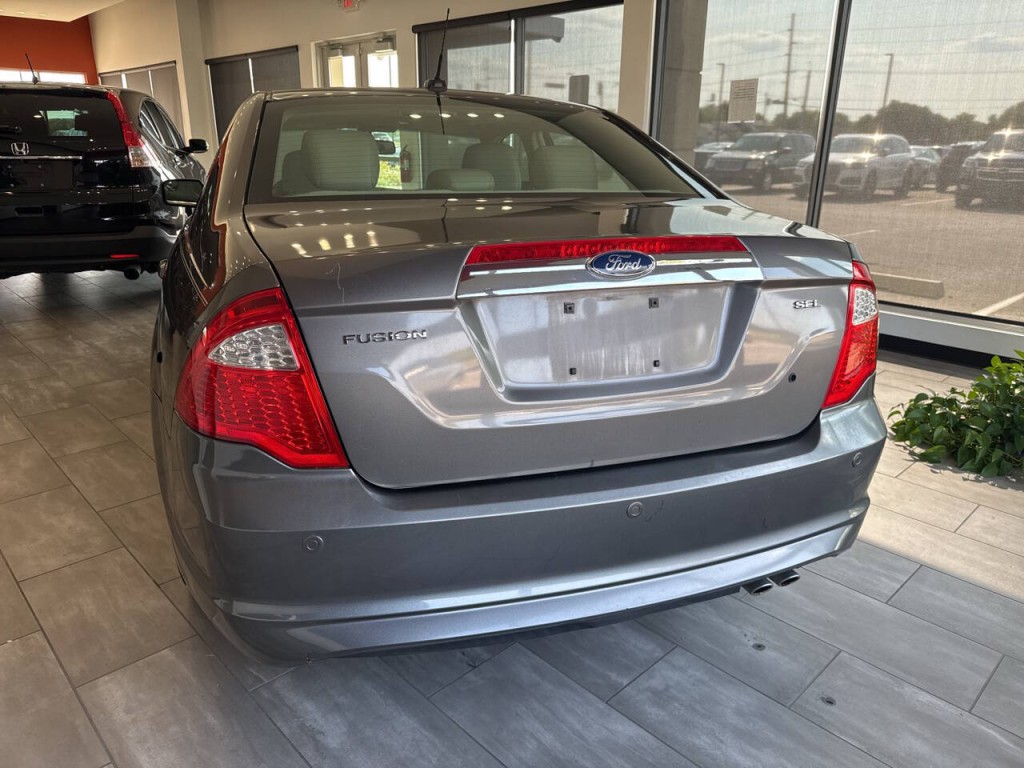 2012 Ford Fusion Image 11