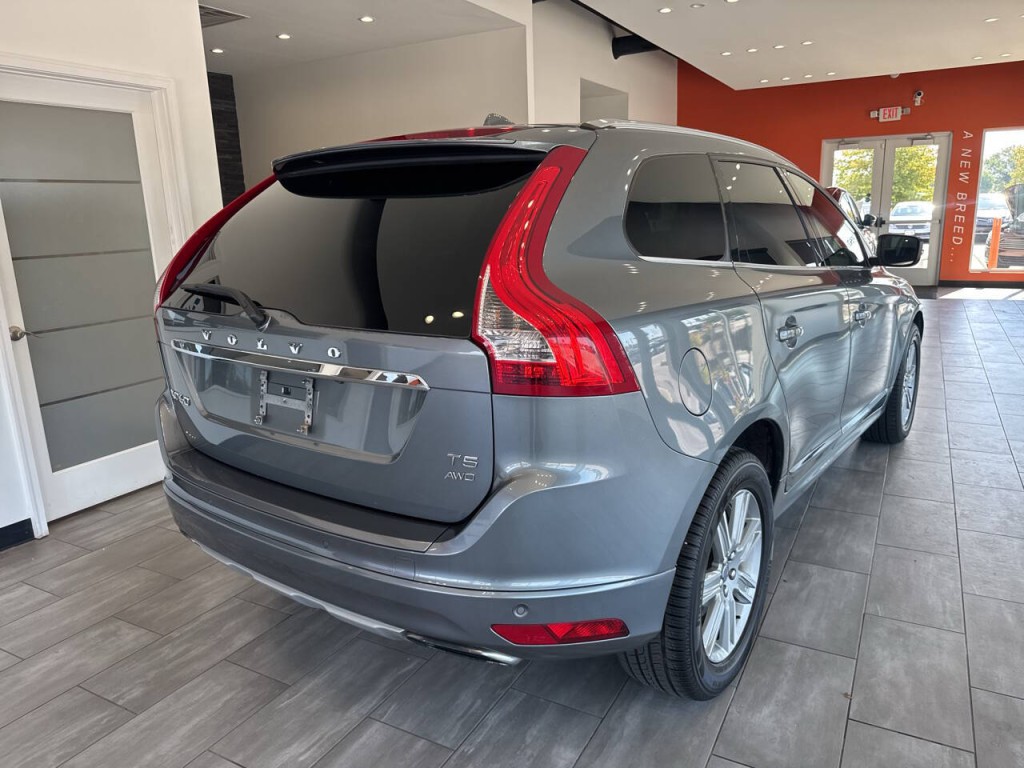 2016 Volvo XC60 Image 16