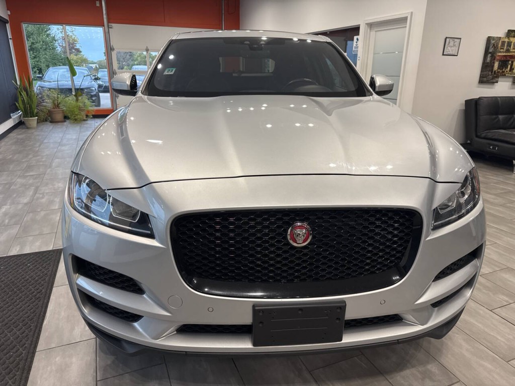 2020 Jaguar F-PACE Image 6