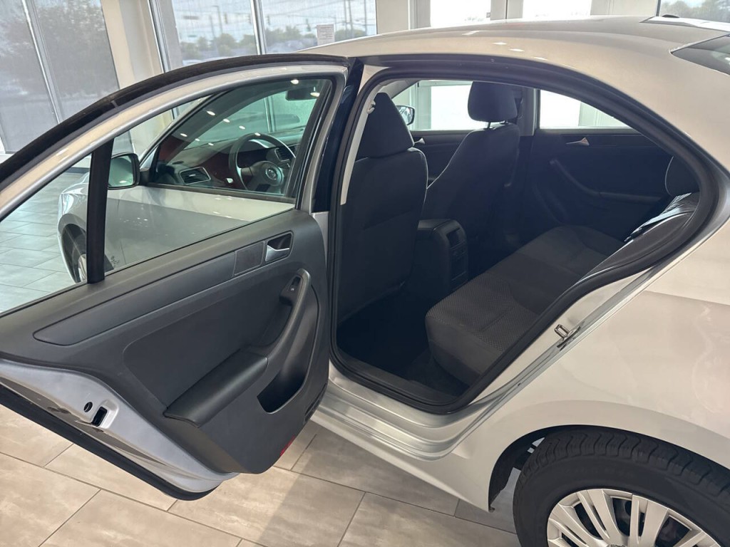 2013 Volkswagen Jetta Image 22