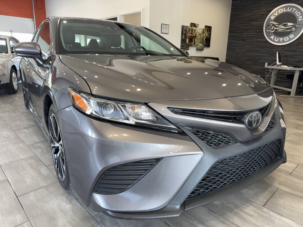 2018 Toyota Camry Image 1