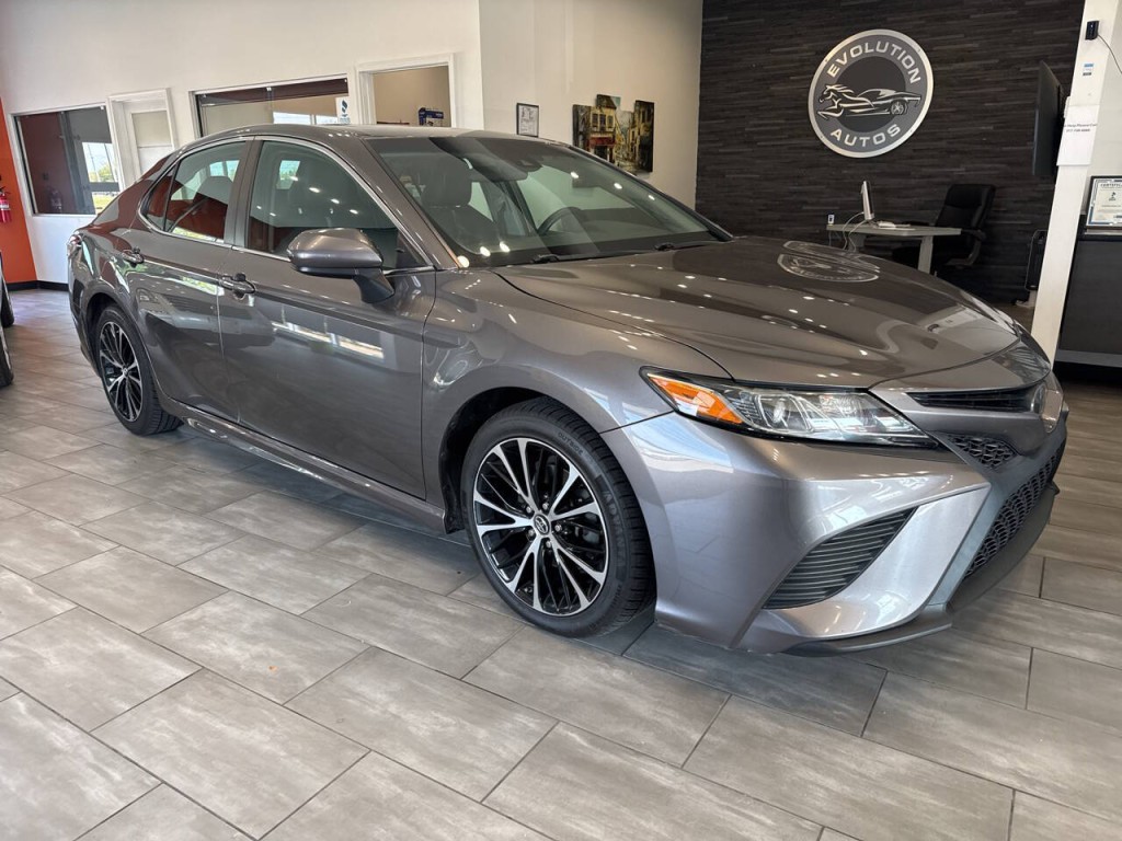 2018 Toyota Camry Image 3