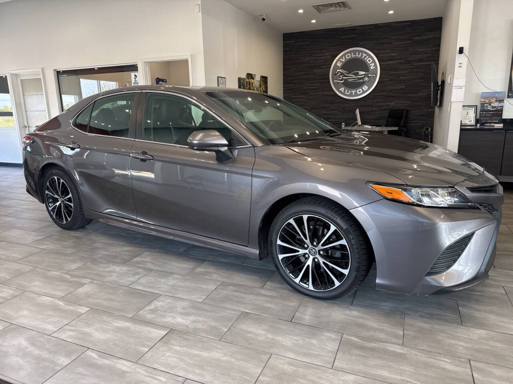 2018 Toyota Camry Image 4