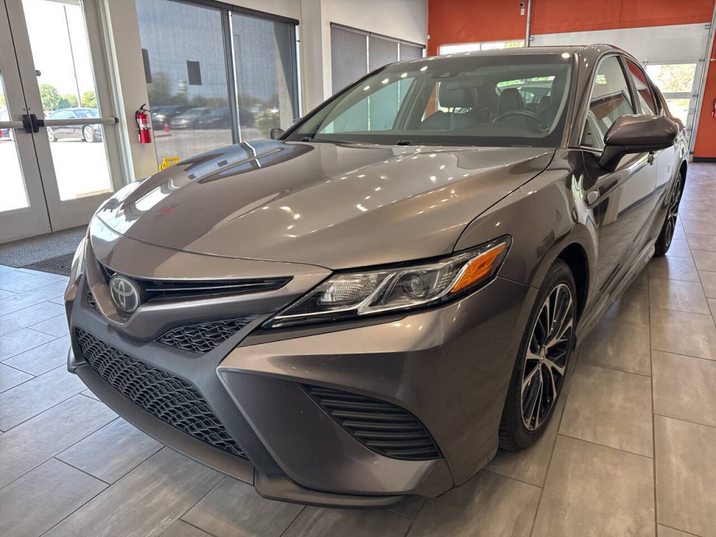 2018 Toyota Camry Image 7