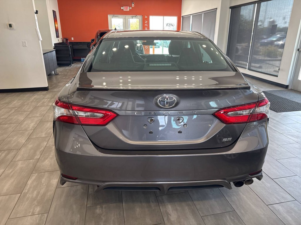 2018 Toyota Camry Image 13