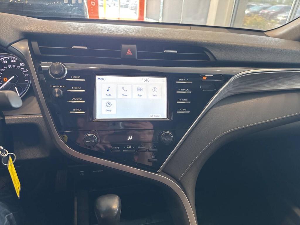 2018 Toyota Camry Image 31