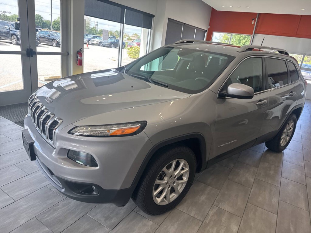 2016 Jeep Cherokee Image 8
