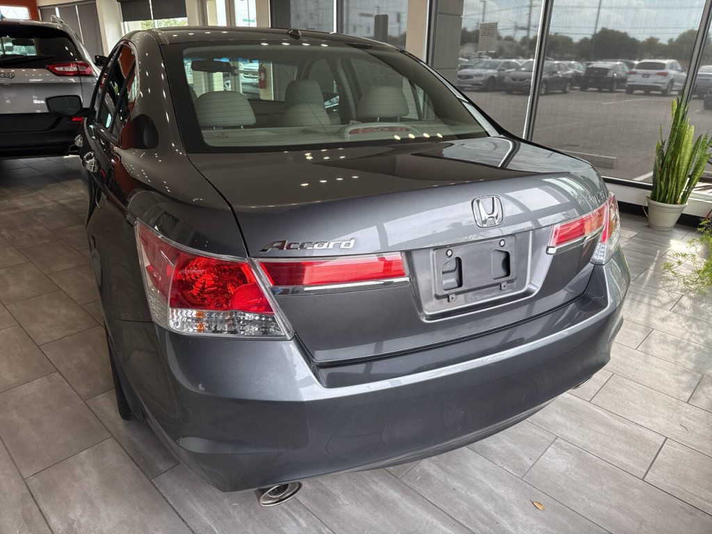 2011 Honda Accord Image 5