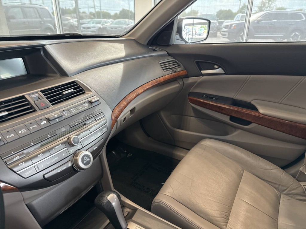 2011 Honda Accord Image 27