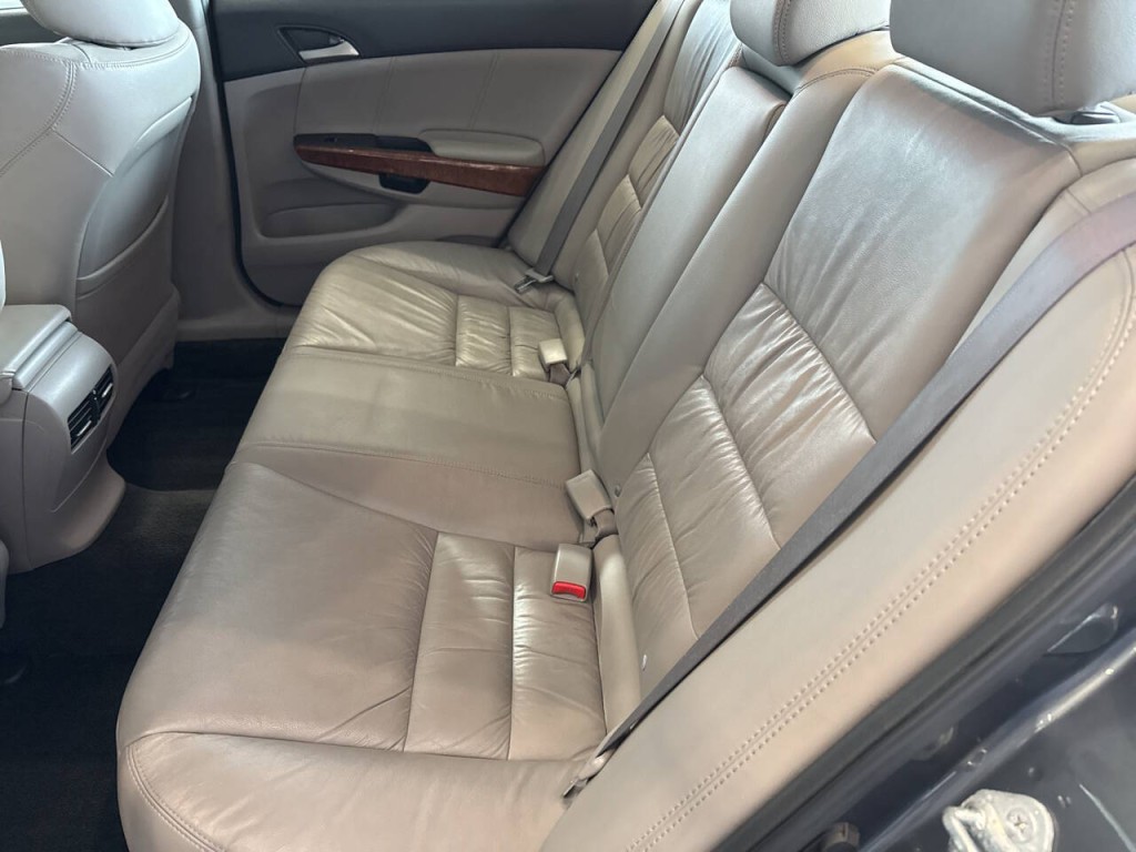 2011 Honda Accord Image 34