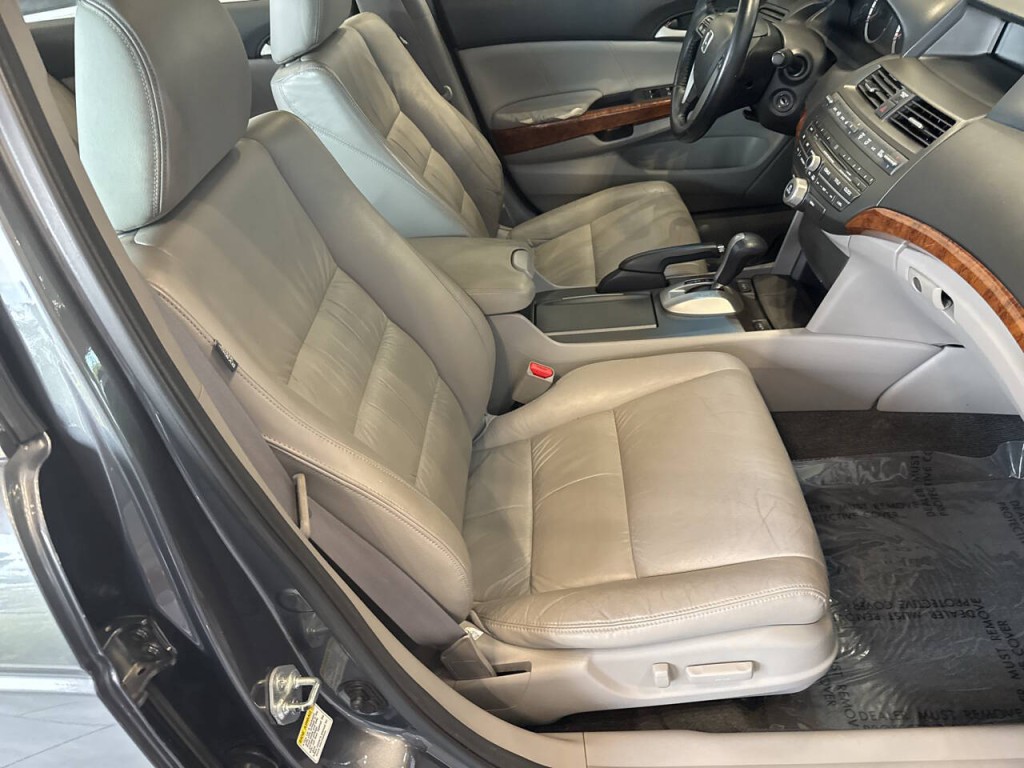2011 Honda Accord Image 42