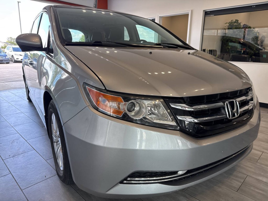 2016 Honda Odyssey Image 1