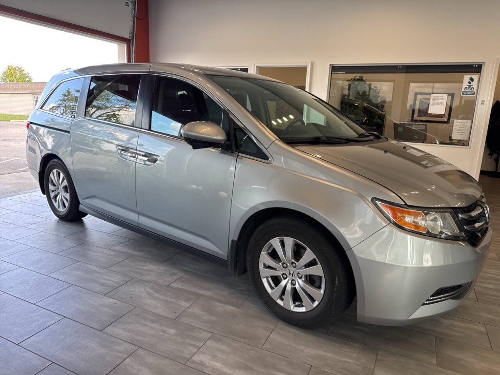 2016 Honda Odyssey Image 3