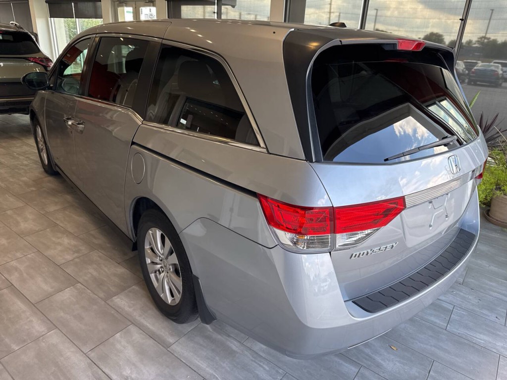 2016 Honda Odyssey Image 11