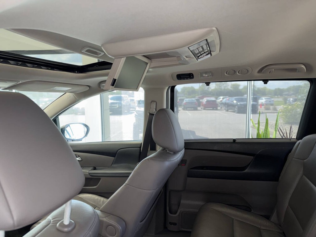2016 Honda Odyssey Image 21