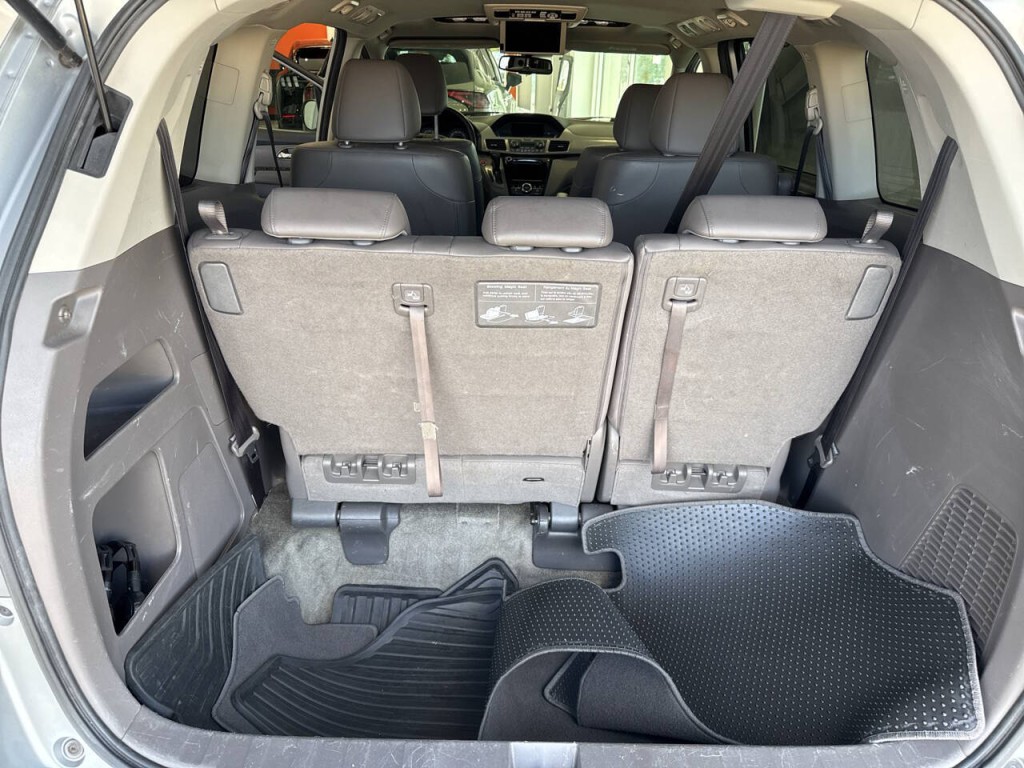 2016 Honda Odyssey Image 24