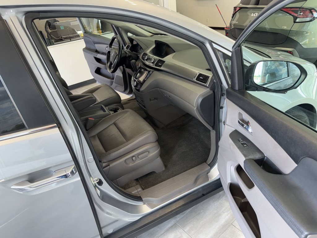 2016 Honda Odyssey Image 26