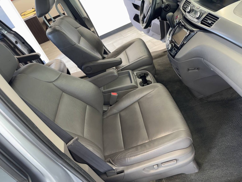 2016 Honda Odyssey Image 27