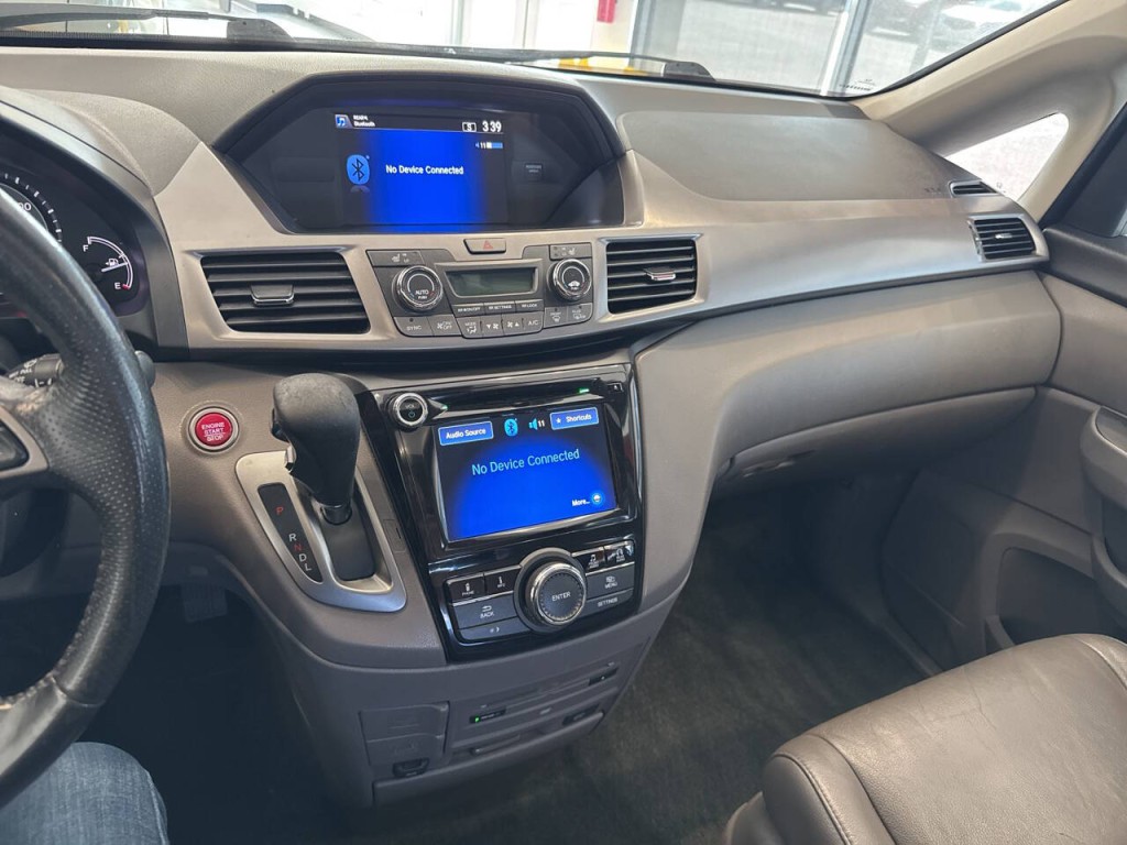 2016 Honda Odyssey Image 32