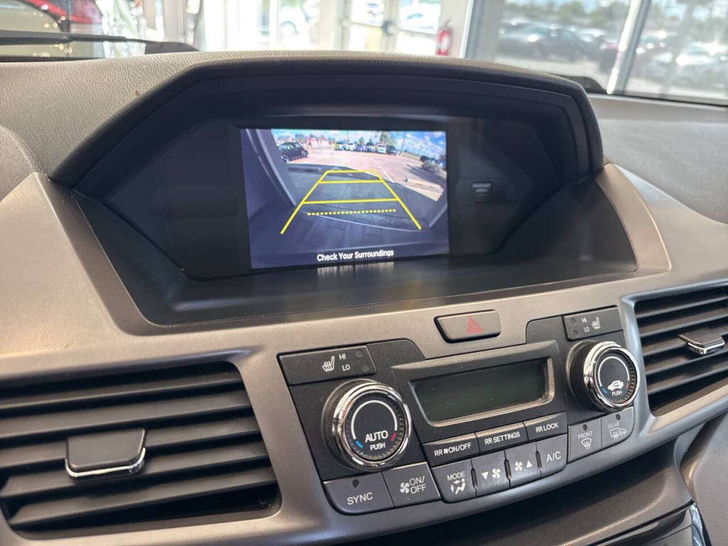 2016 Honda Odyssey Image 34