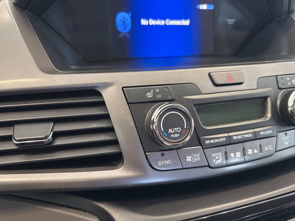2016 Honda Odyssey Image 35
