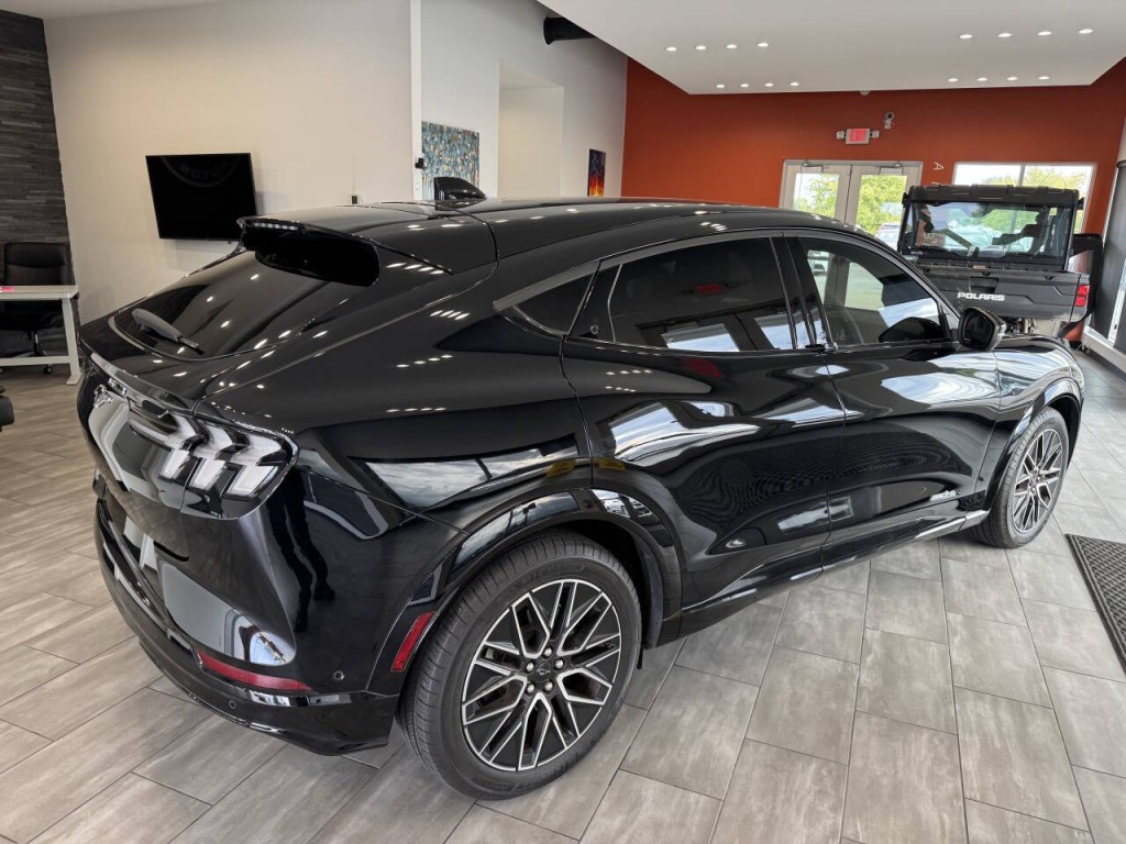 2024 Ford Mustang Image 18