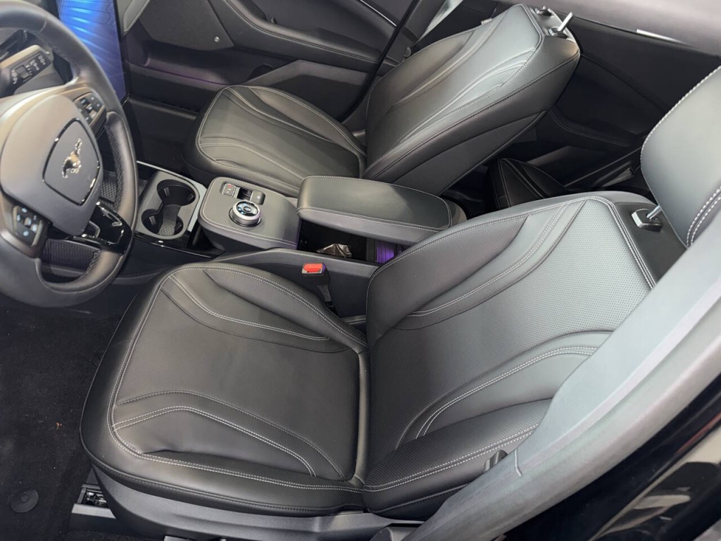 2024 Ford Mustang Image 22