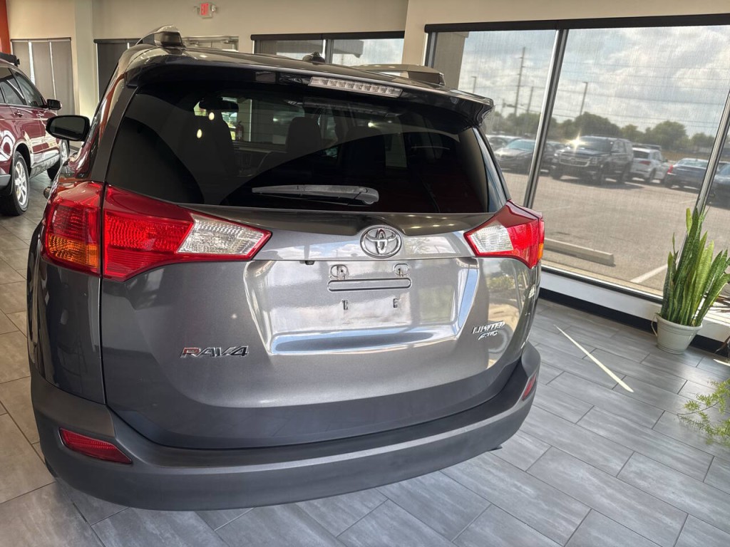 2013 Toyota Rav4 Image 12