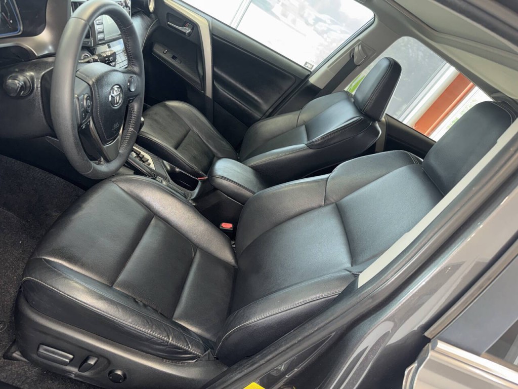 2013 Toyota Rav4 Image 18