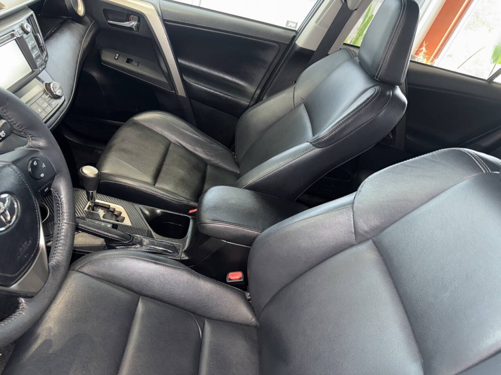 2013 Toyota Rav4 Image 19