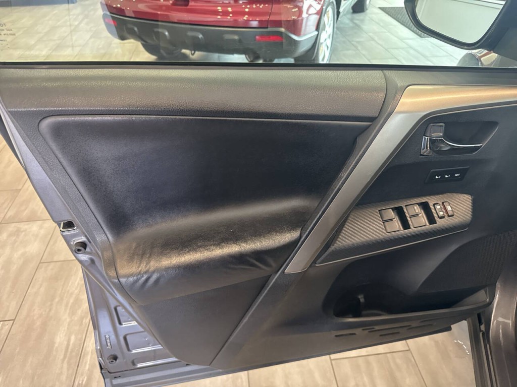 2013 Toyota Rav4 Image 22