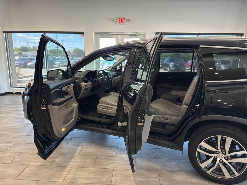 2018 Honda Pilot Image 11