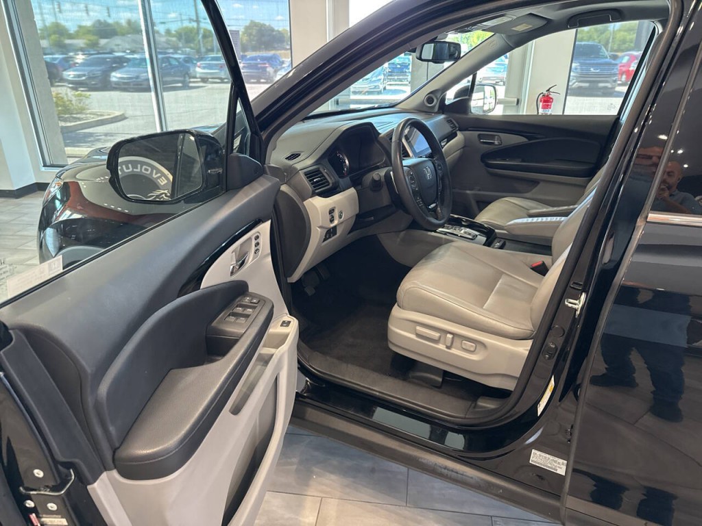 2018 Honda Pilot Image 12