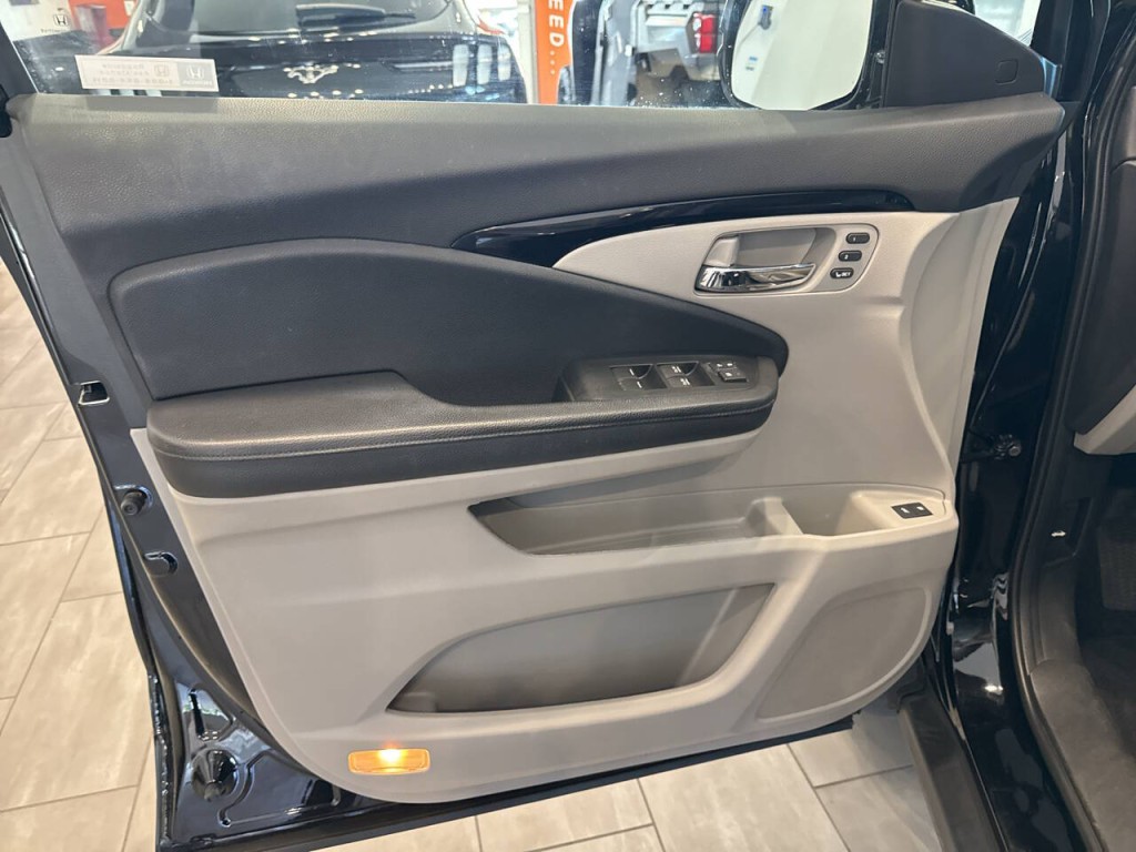 2018 Honda Pilot Image 13