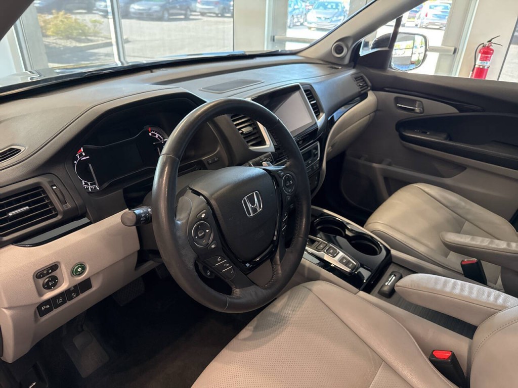 2018 Honda Pilot Image 16