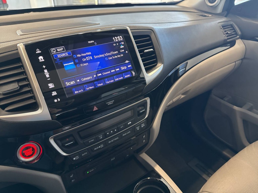 2018 Honda Pilot Image 18