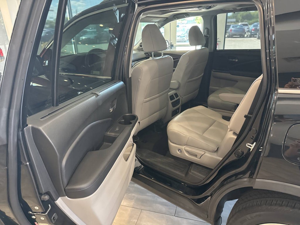 2018 Honda Pilot Image 26