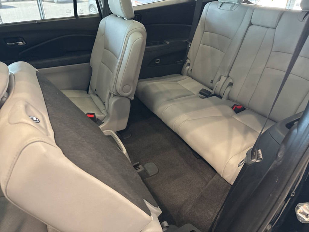 2018 Honda Pilot Image 35