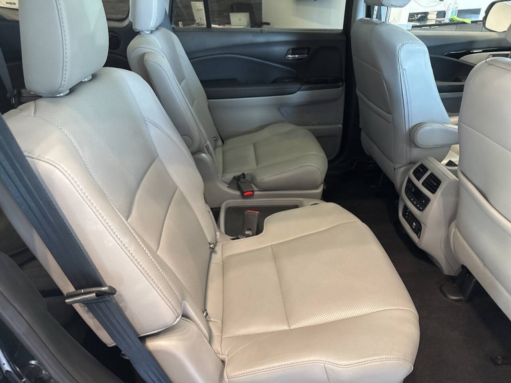 2018 Honda Pilot Image 43