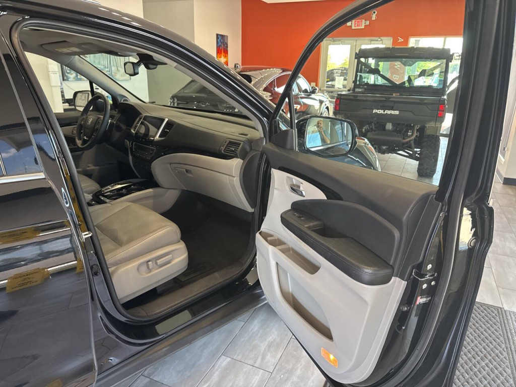 2018 Honda Pilot Image 44