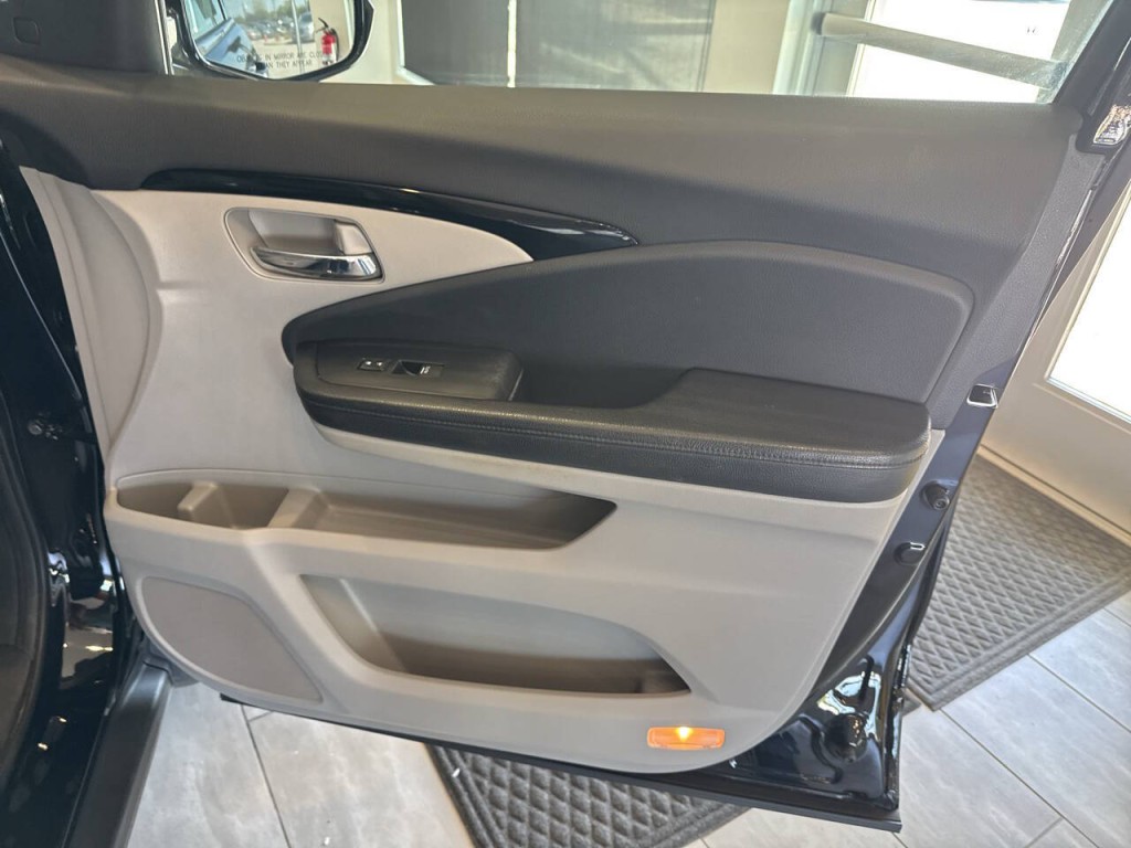 2018 Honda Pilot Image 45