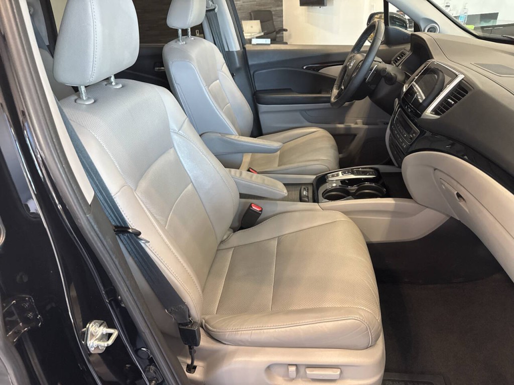 2018 Honda Pilot Image 46