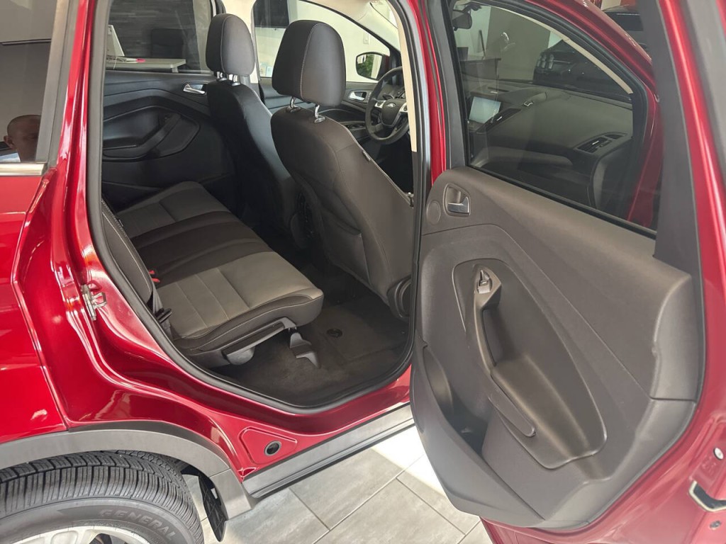 2014 Ford Escape Image 17