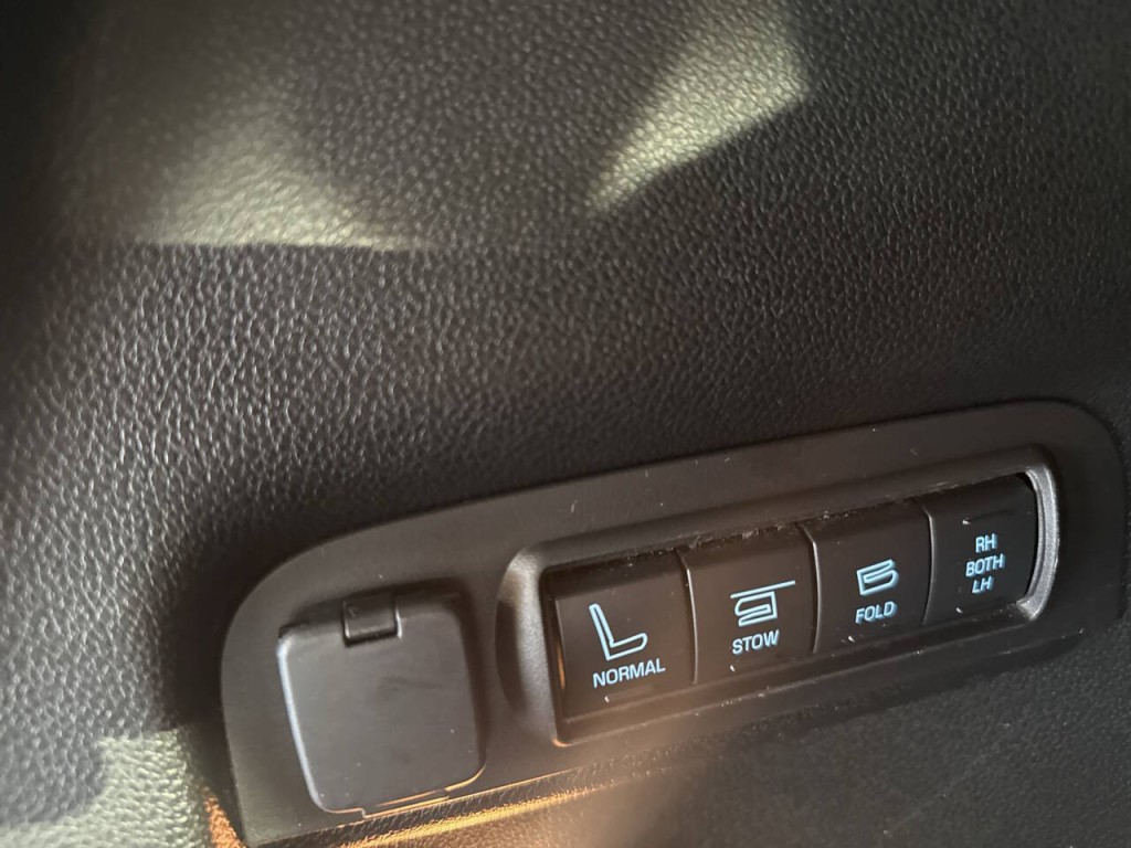 2018 Ford Explorer Image 36