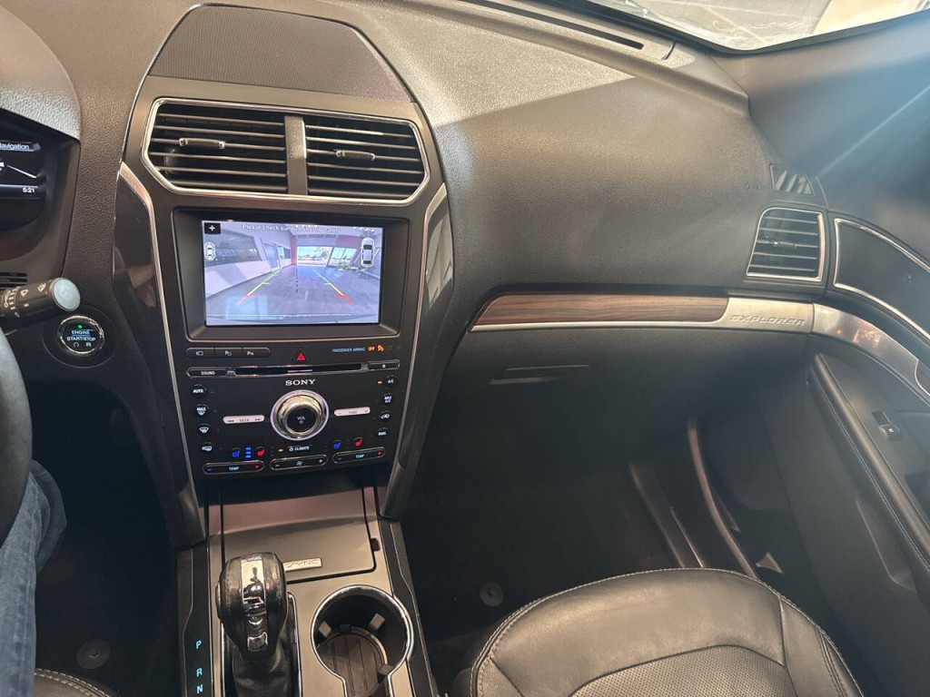 2018 Ford Explorer Image 40