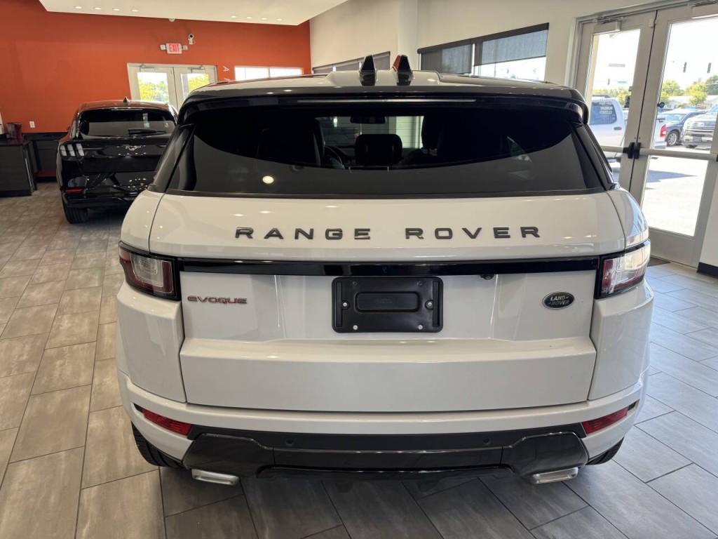 2019 Land Rover Range Rover Evoque Image 9
