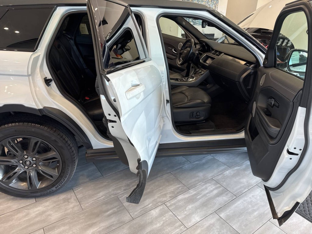 2019 Land Rover Range Rover Evoque Image 11