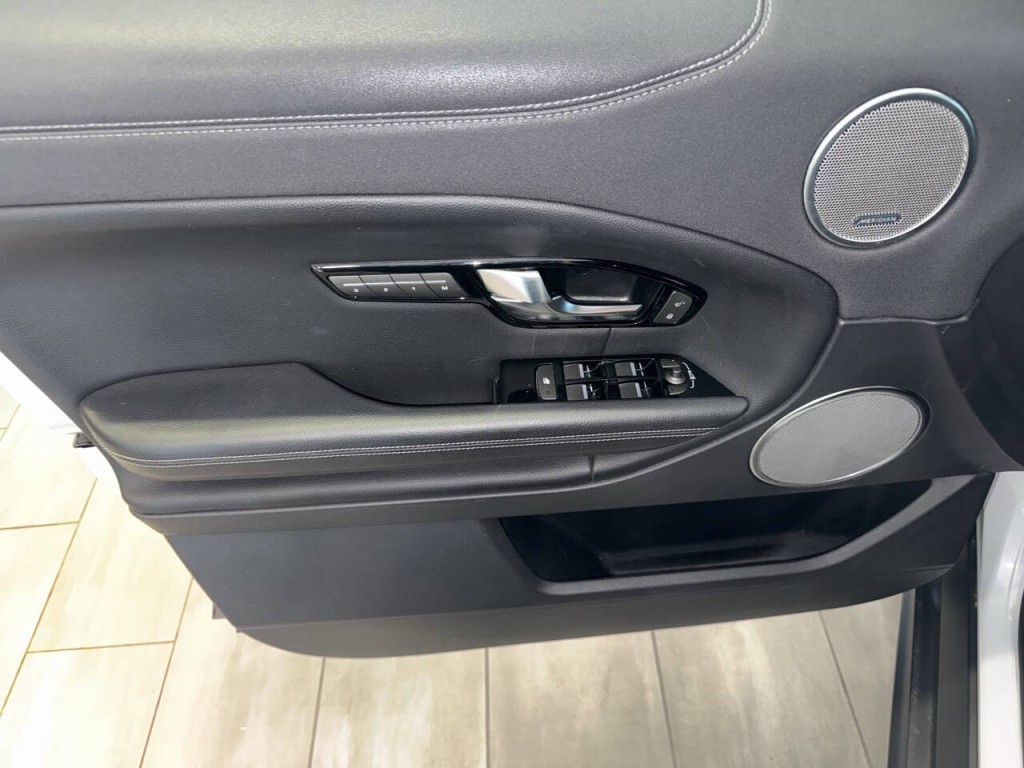 2019 Land Rover Range Rover Evoque Image 22