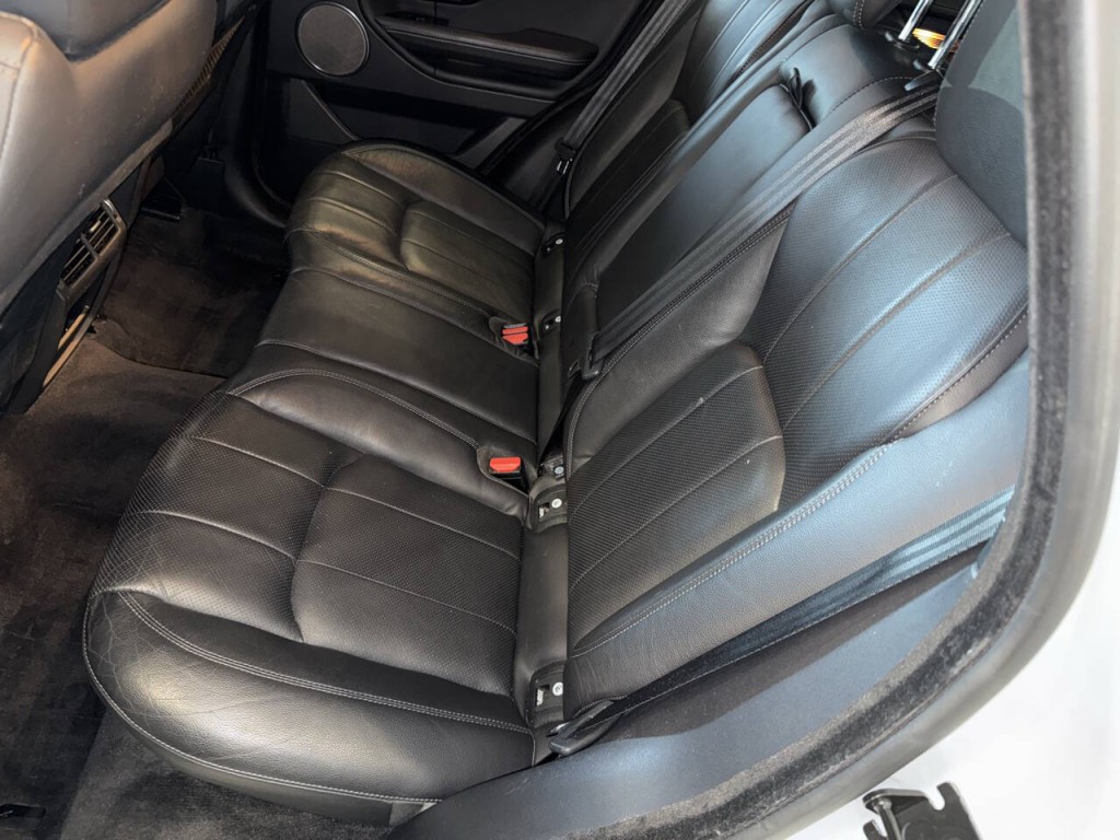 2019 Land Rover Range Rover Evoque Image 24