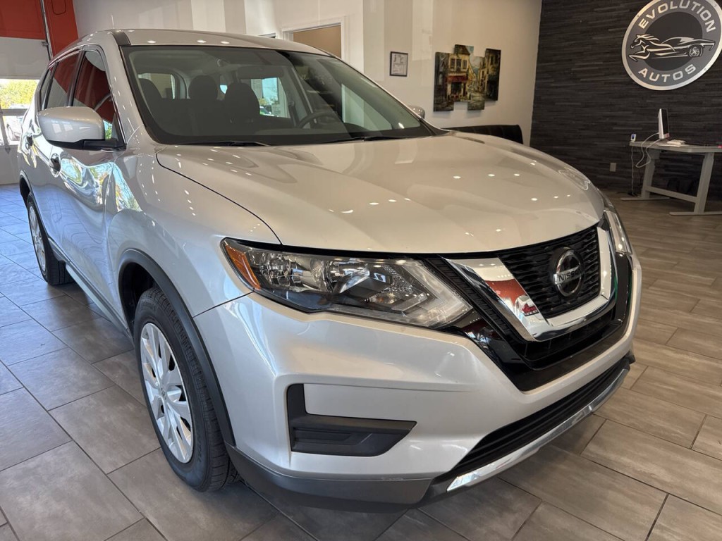 2018 Nissan Rogue Image 2